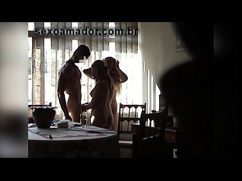 ❤️ Sexveninder inviterer en kæmpe mand og en trekant med ham Porno at da.oblogcki.ru ❌