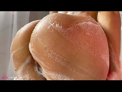 ❤️ Brunette onanerer fisse med vibrator til intens orgasme i brusebad Porno at da.oblogcki.ru ❌